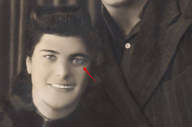 Close-up of photo restoration with Color Experts